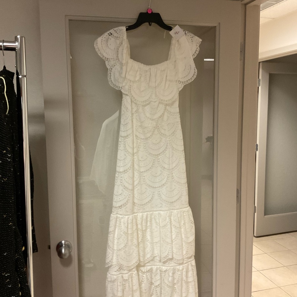 GIANNI BINNI WHITE LONG DRESS SIZE MEDIUM